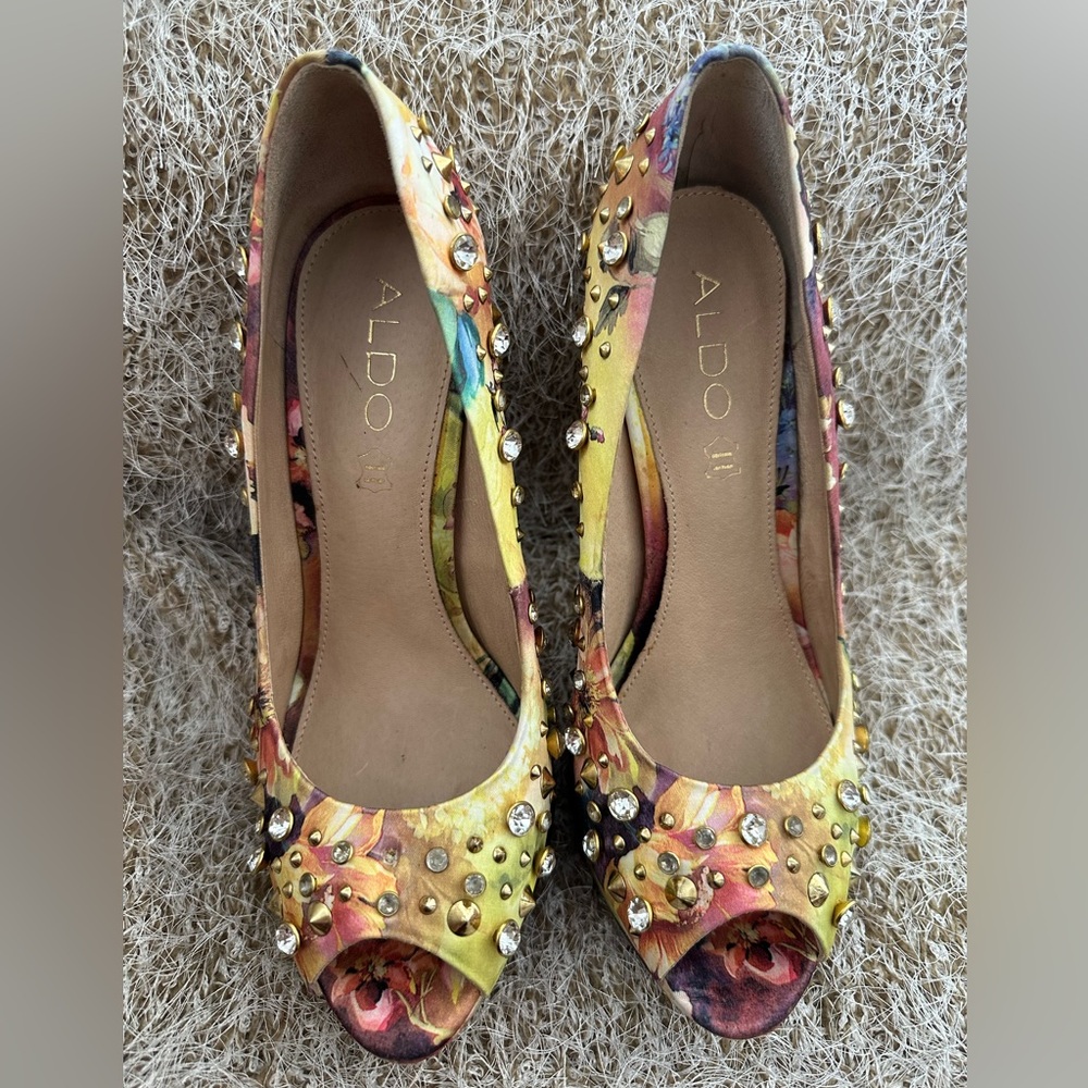 Aldo: Floral Multi-Color Fabric Platform Stiletto Peep Toe Heels Size 8